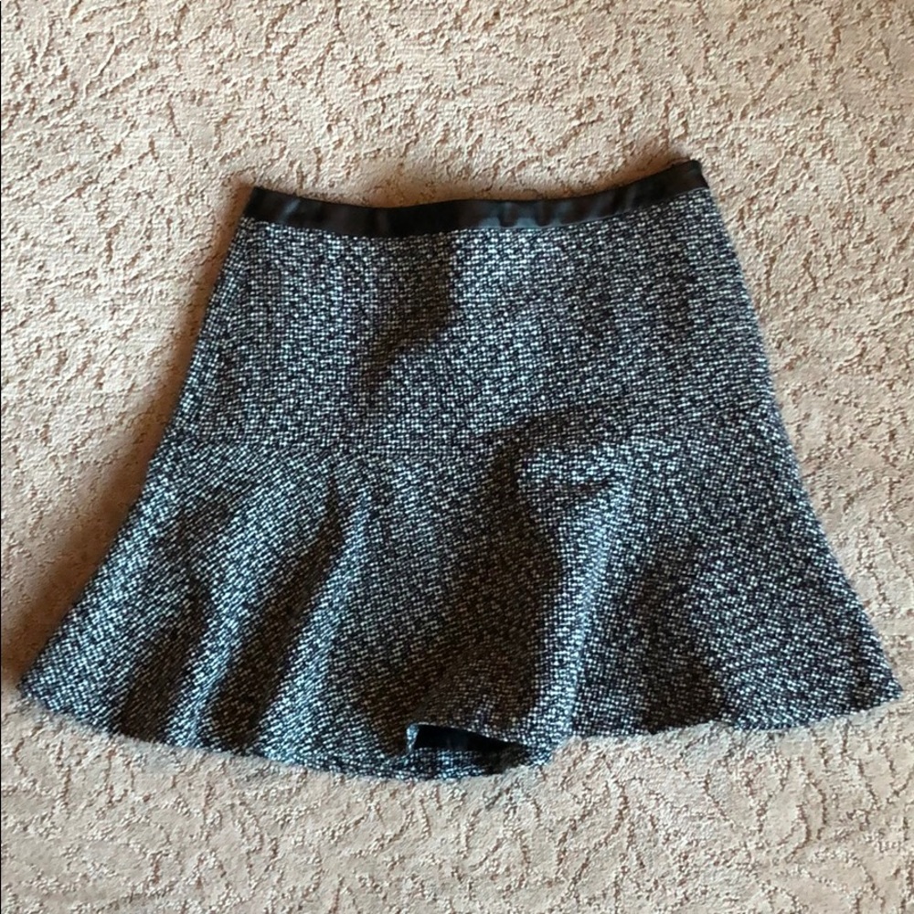 Hinge Tweed skater skirt